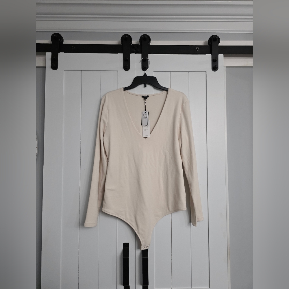 Express Body Contour Compression V-Neck Long Sleeve Bodysuit. NEW!